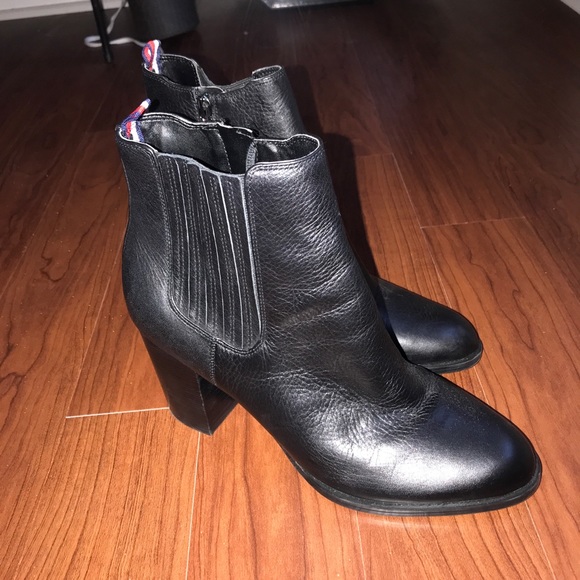 Tommy Hilfiger Booties - Picture 1 of 8